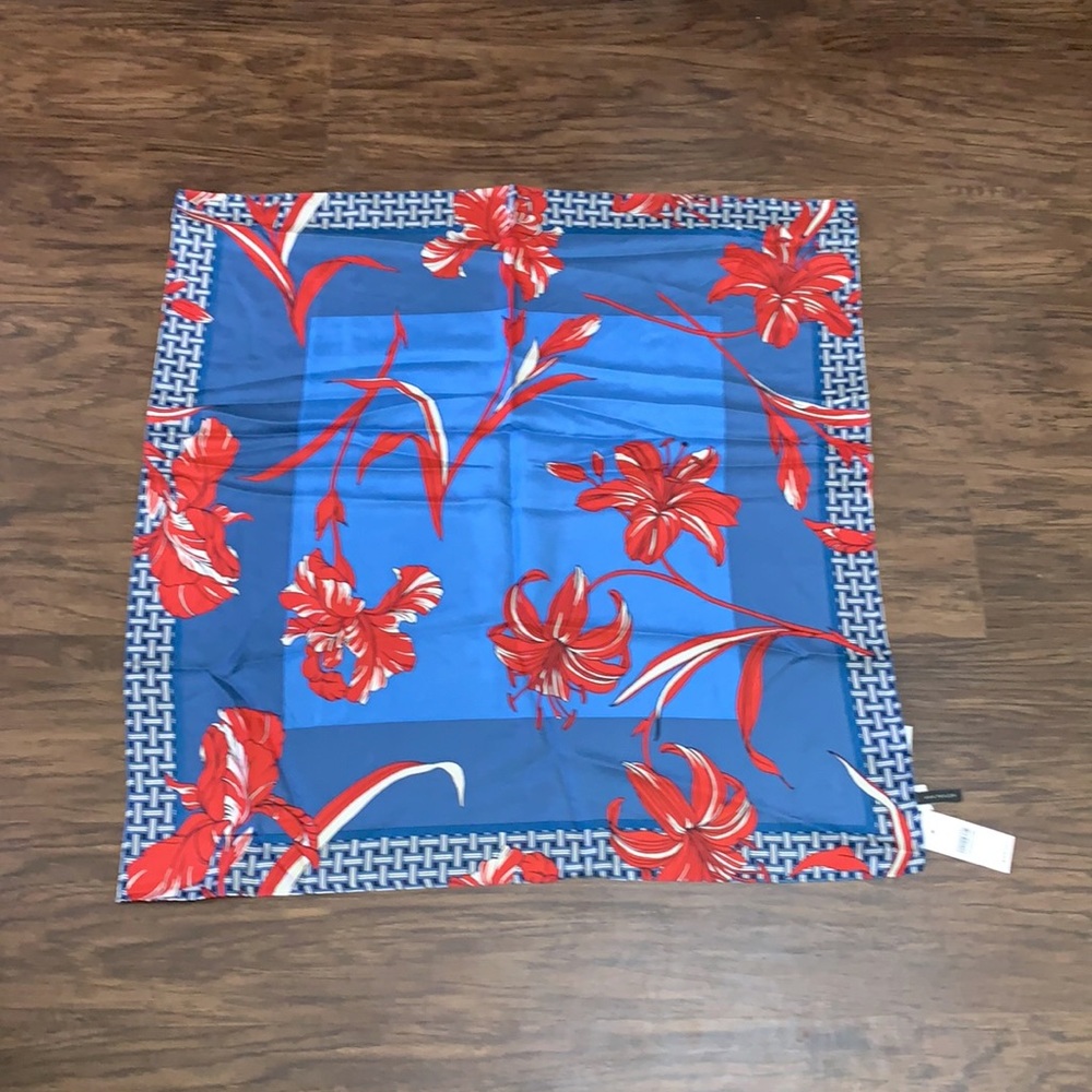 Ann Taylor iris silk little scarf - Picture 9 of 12